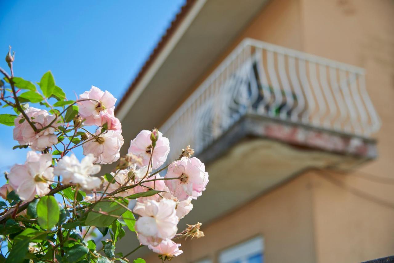 Bright Apartment With Garden In Cascais Esterno foto