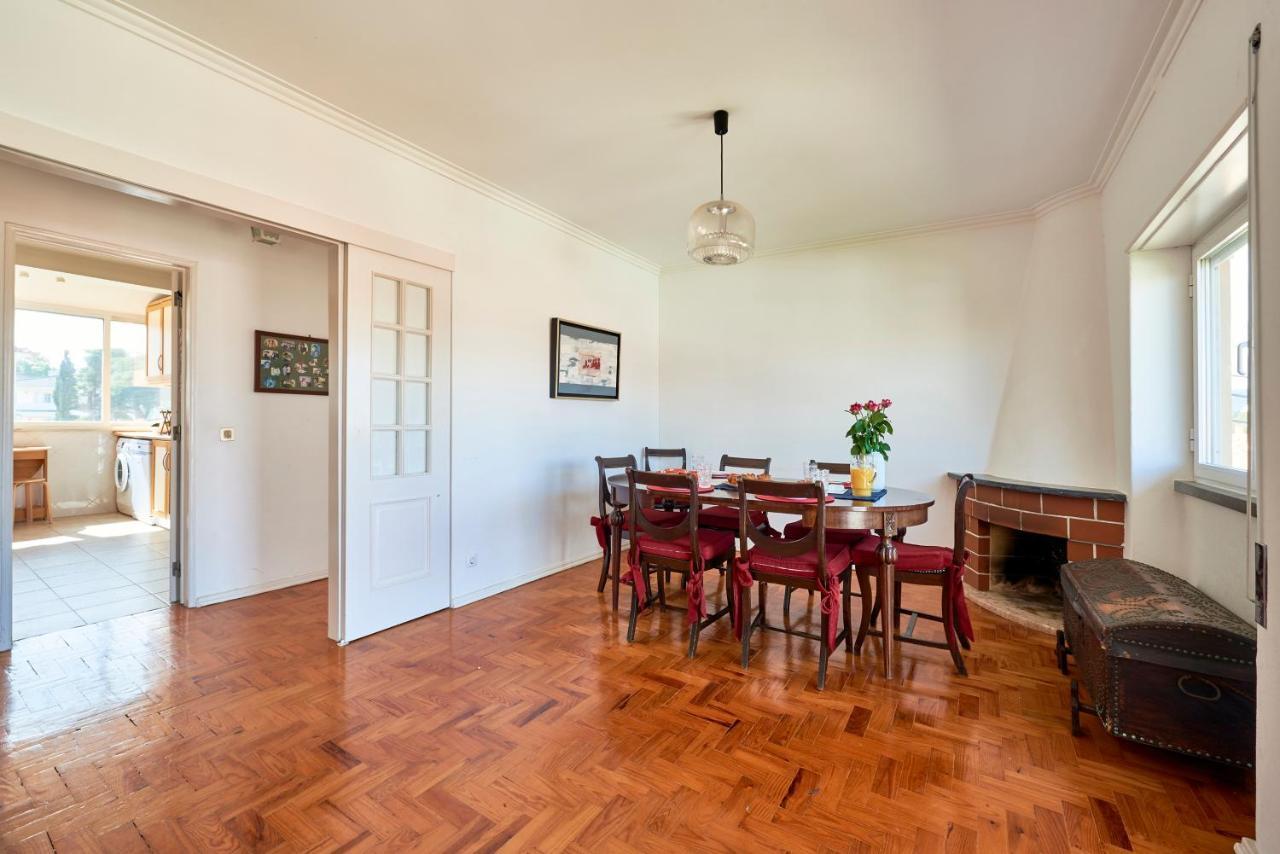 Bright Apartment With Garden In Cascais Esterno foto