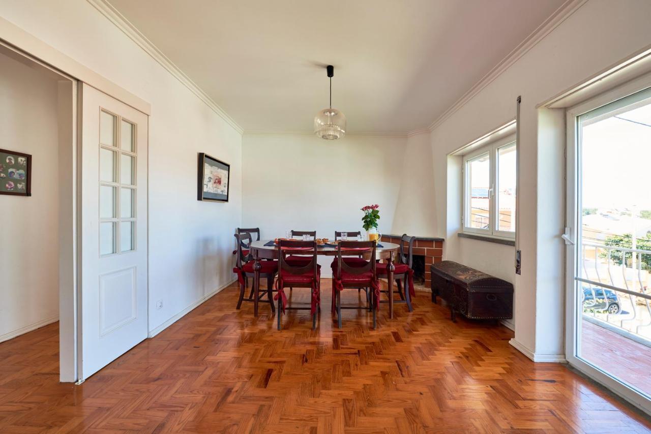 Bright Apartment With Garden In Cascais Esterno foto